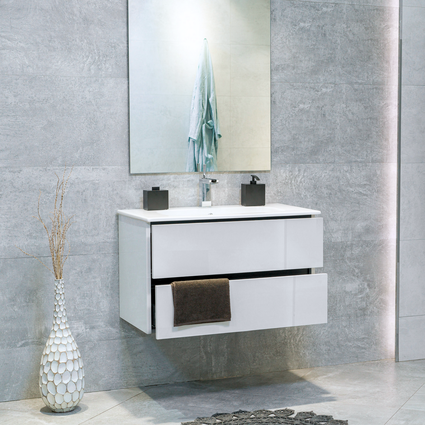 32 Inch High Gloss White Veneto Floating Bathroom Vanity